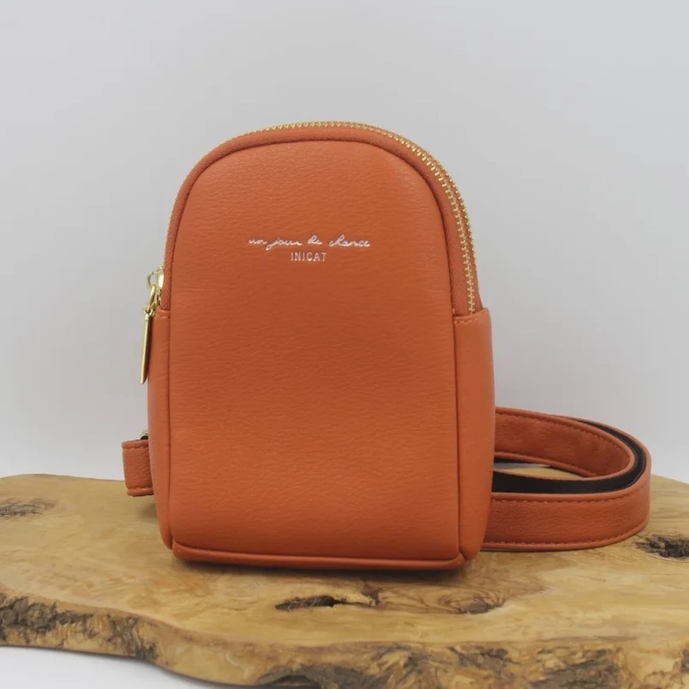 Un Jour De Chance INICAT cell phone sling bag